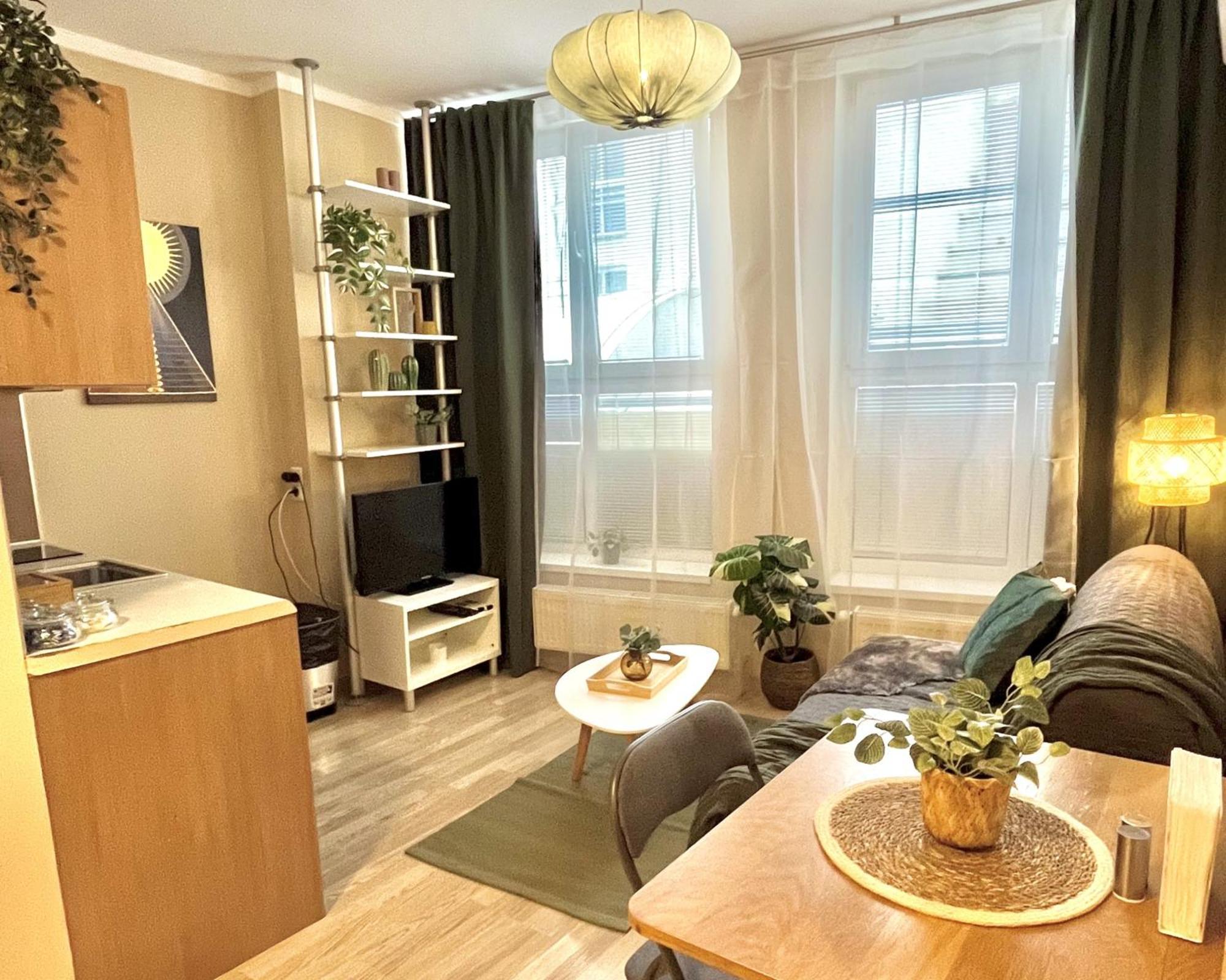 Jenny - Old Town, Free Private Parking, Ac Pressburg